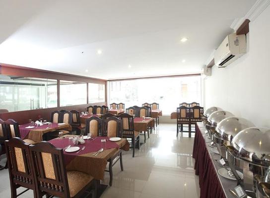 Hotel Diwans Court